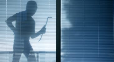 Découvrez nos conseils et astuces pour sécuriser vos fenêtres contre les cambriolages !  
