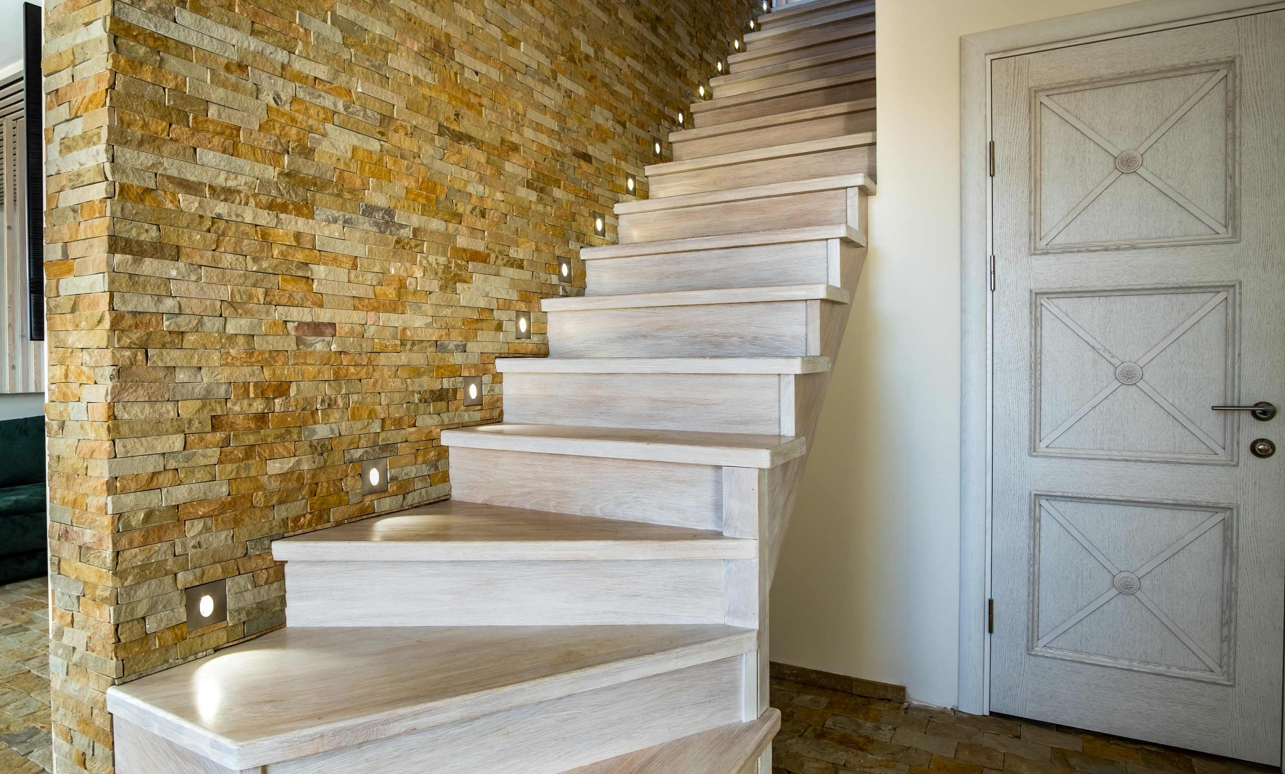 Barrière escalier - découvrez les possibilités pour sécuriser votre escalier