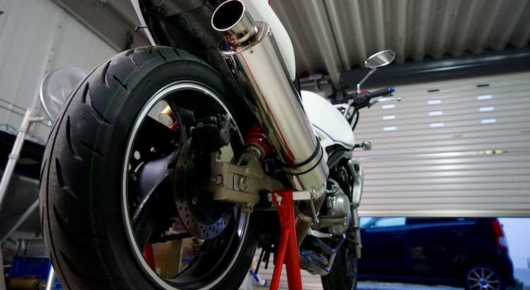 Comment sécuriser sa moto dans son garage ?