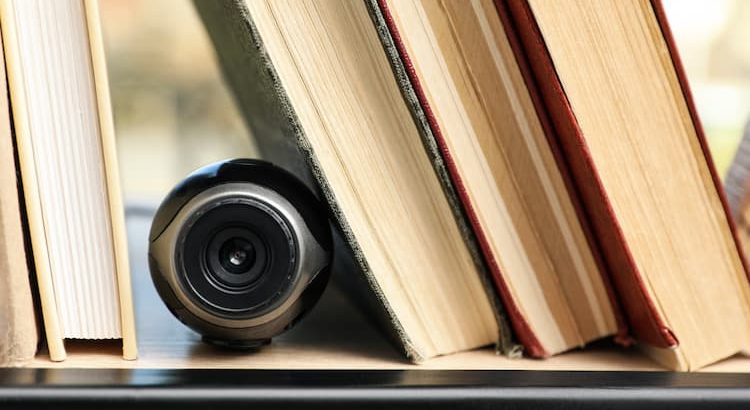 Caméra espion : quel est l’endroit idéale pour la placer chez soi ?